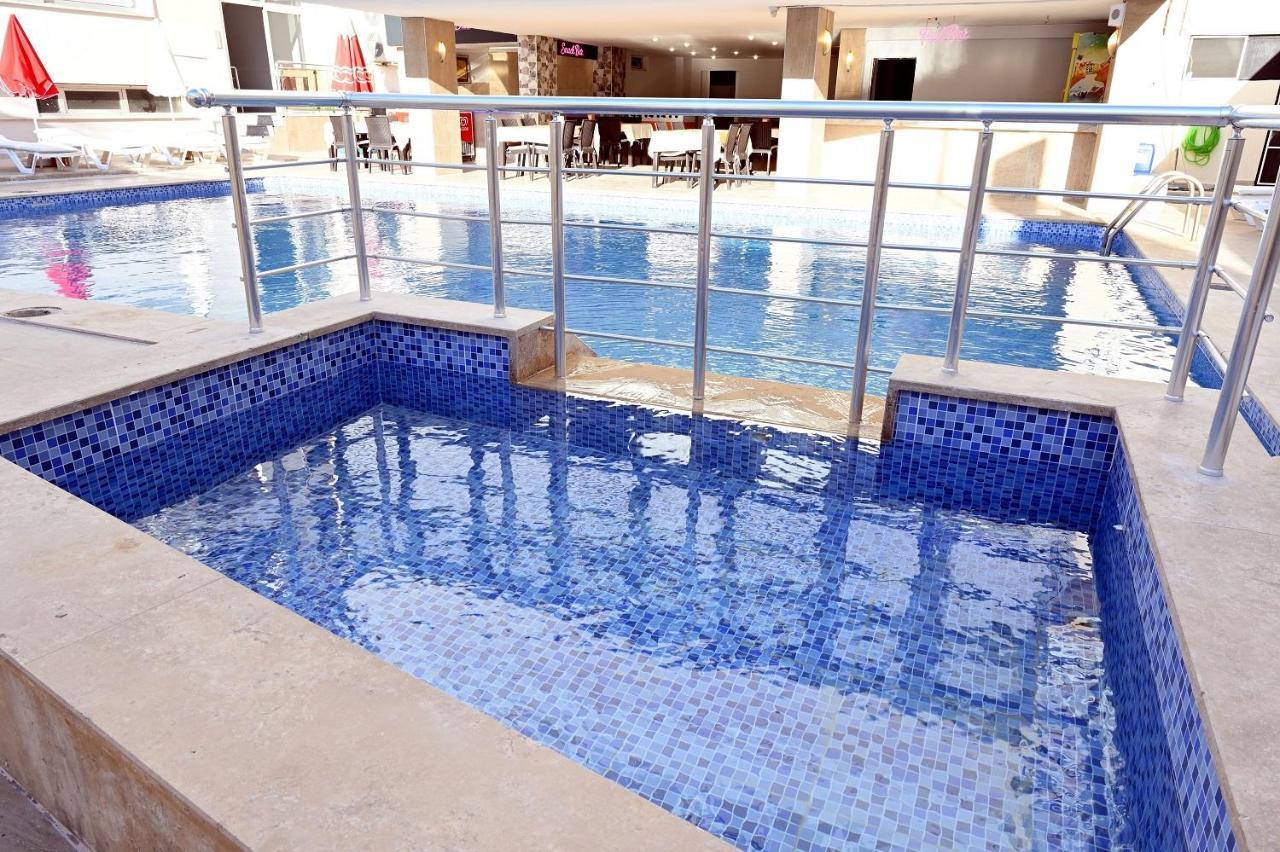 Roxx Royal Hotel Kusadasi Exterior foto